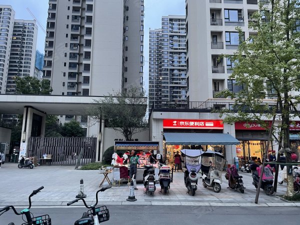 小区门口间超市出售!3000户小区需要赶紧联系!过时不候